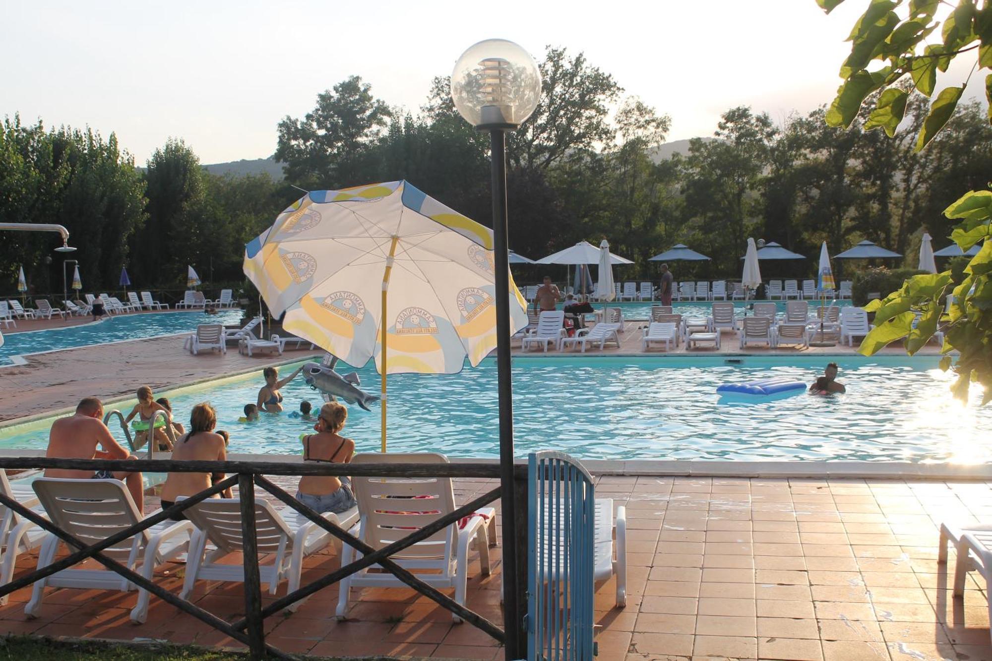 Camping Village La Chiocciola Capannole Luaran gambar